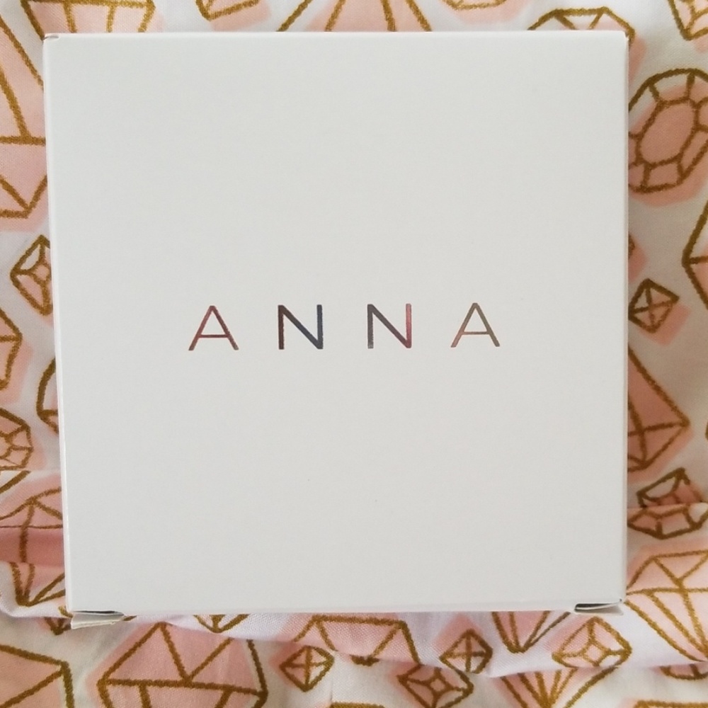 Anna New York Vola Lucite Clock